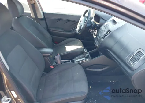 2017 Kia Forte Lx из США, поврежденный, VIN 3KPFL4A76HE135409